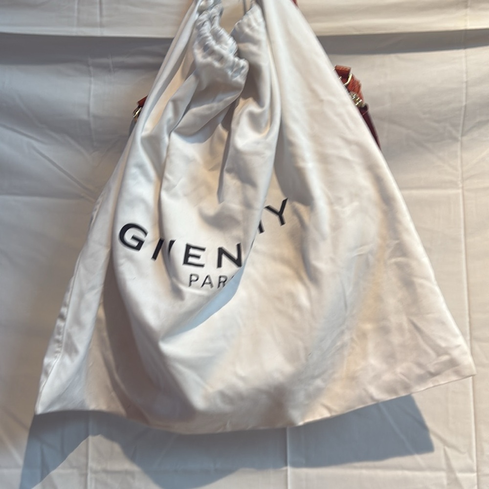 Givenchy Women's wrinkled Orange Leather Pandora Bag medium - Picture 7 of 7